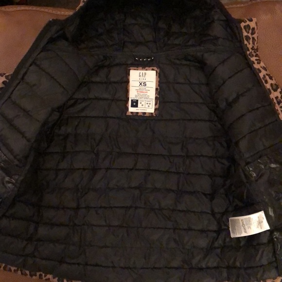 Girls leopard print puffer jacket GAP Kids - Picture 6 of 6
